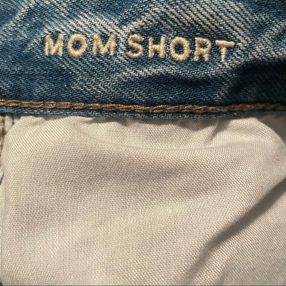🛑SOLD🛑American Eagle distressed Mom Shorts SZ 0 - Picture 9 of 10